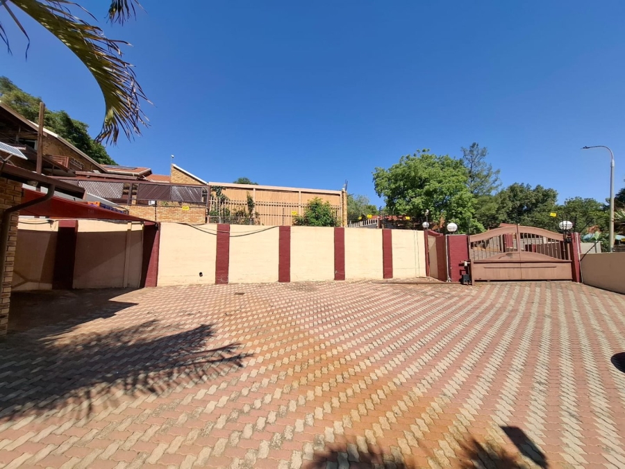 5 Bedroom Property for Sale in Cashan North West